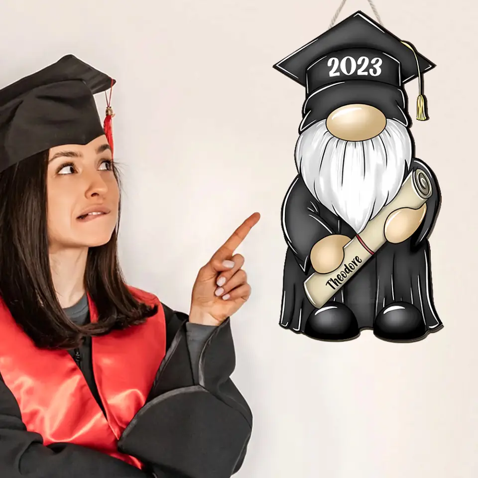 Easy Graduation Gnomes Personalized Wooden Sign
