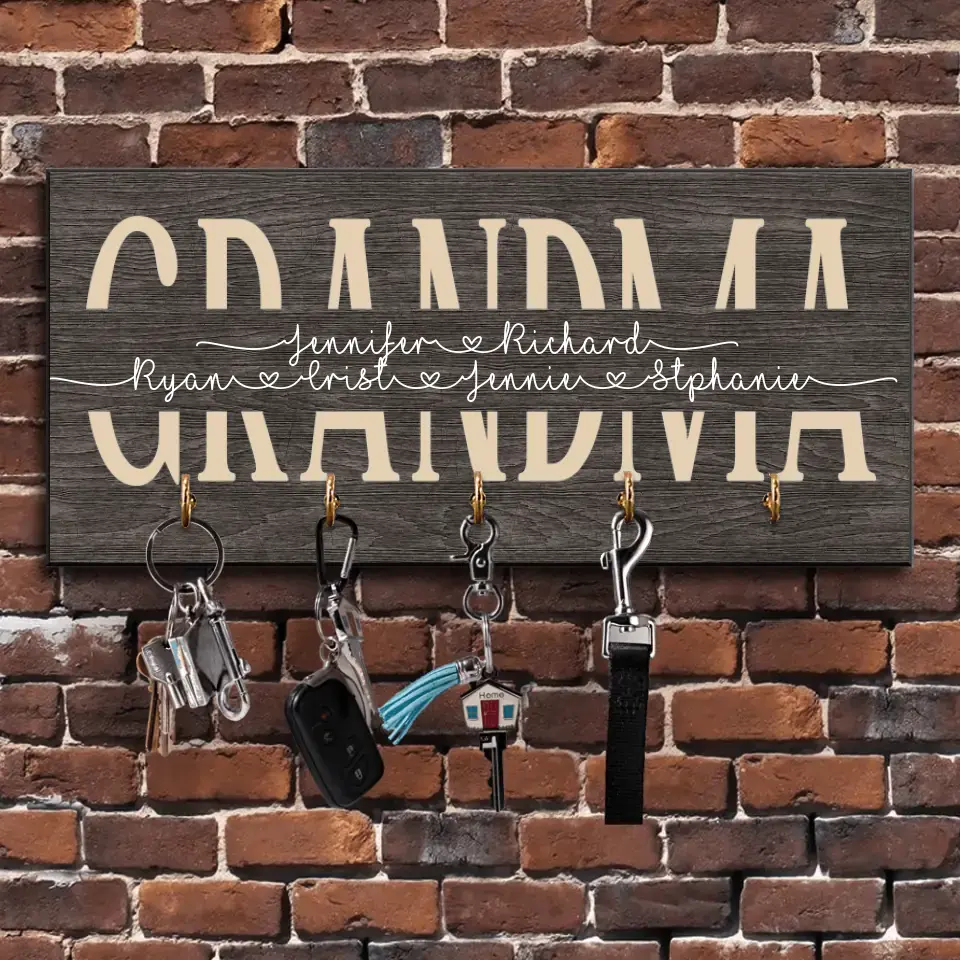 Grandma With Children Kids' Names - Personalized Wooden Key Holder - Gift For Grandma - Image 4