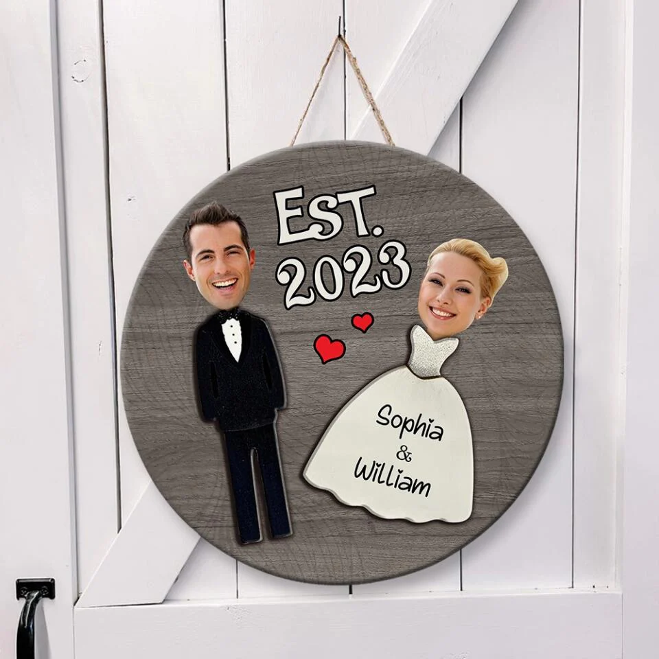 Couple Wooden Sign Groom And Bride Costume - Wedding Couple - Custom Face Upload Photo - Round Wooden Sign - Image 7