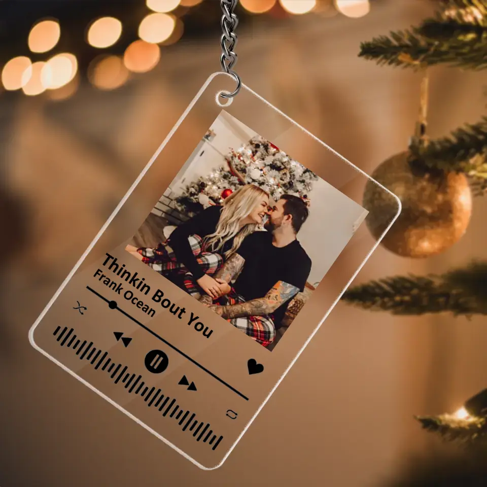 Musical Memories in Hand - Personalized Song & Photo Keychain - Gift for Couples