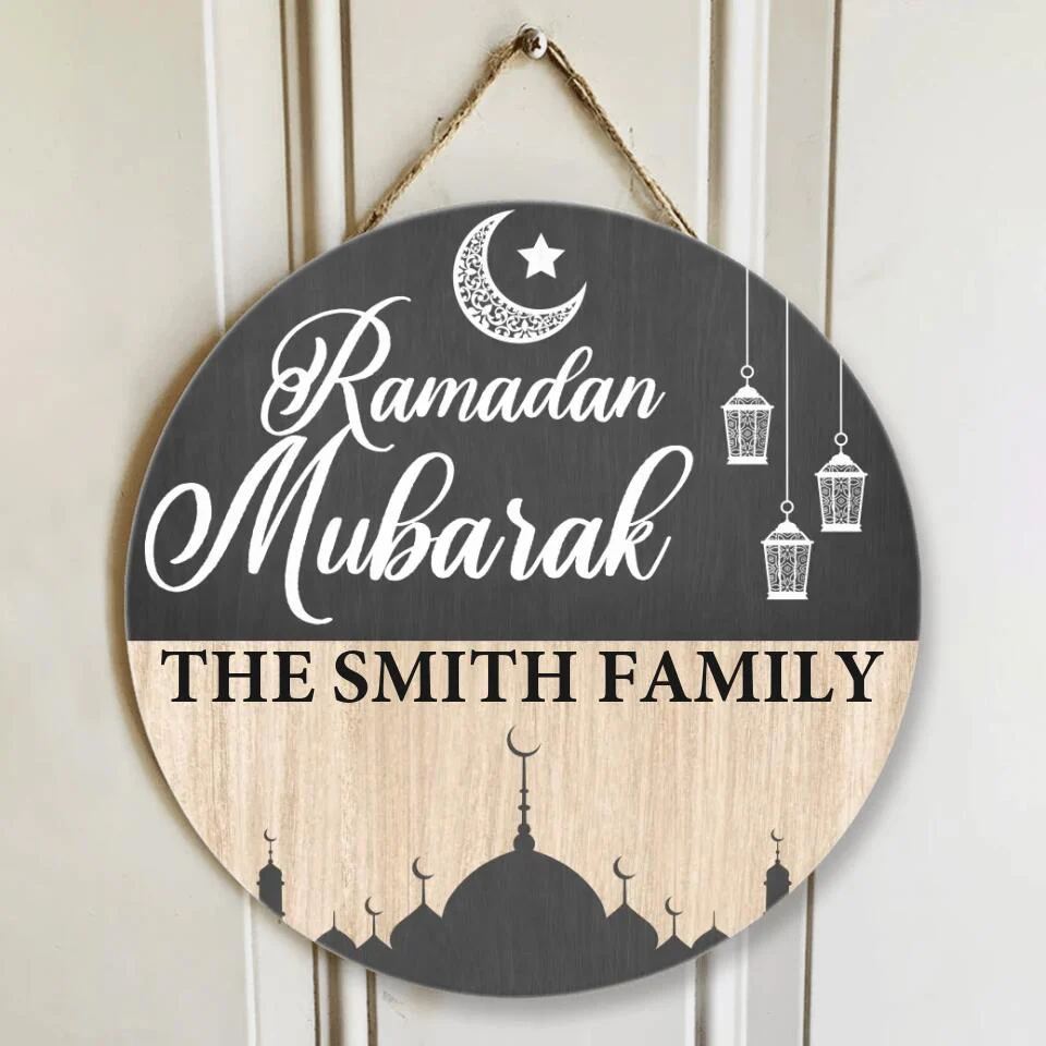 Ramadan Mubarak - Eid Gift for Family - Round Wooden Sign - Image 5