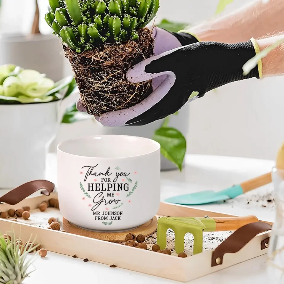 Thank You For Helping Me Grow Personalized Plant Pot - Image 5